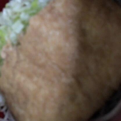 ピントのズレた写真で申し訳ありません(/ _ ; )
甘辛なお味に♡ですっ！！
お蕎麦に乗せて美味しくいただきましたーっ！